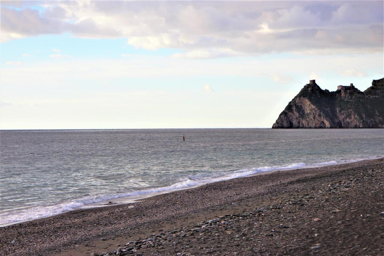 Camping La Focetta Sicula SantʼAlessio Siculo Esterno foto