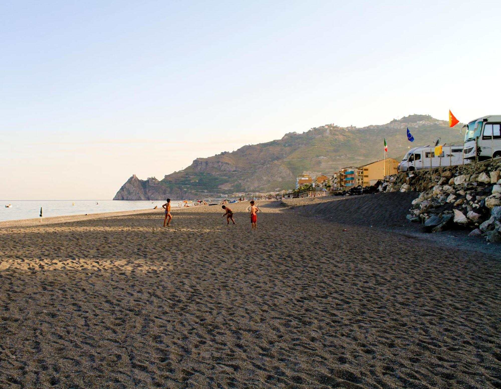 Camping La Focetta Sicula SantʼAlessio Siculo Esterno foto