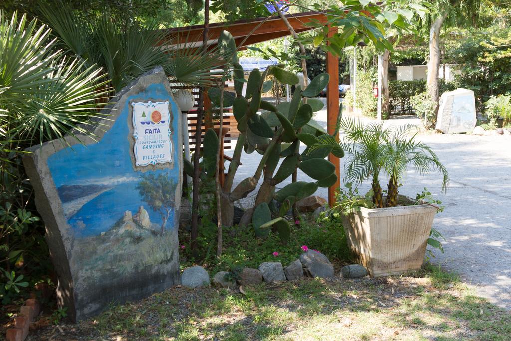 Camping La Focetta Sicula SantʼAlessio Siculo Esterno foto