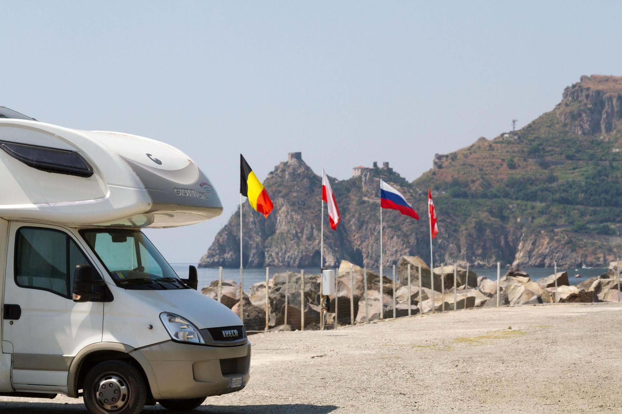 Camping La Focetta Sicula SantʼAlessio Siculo Esterno foto