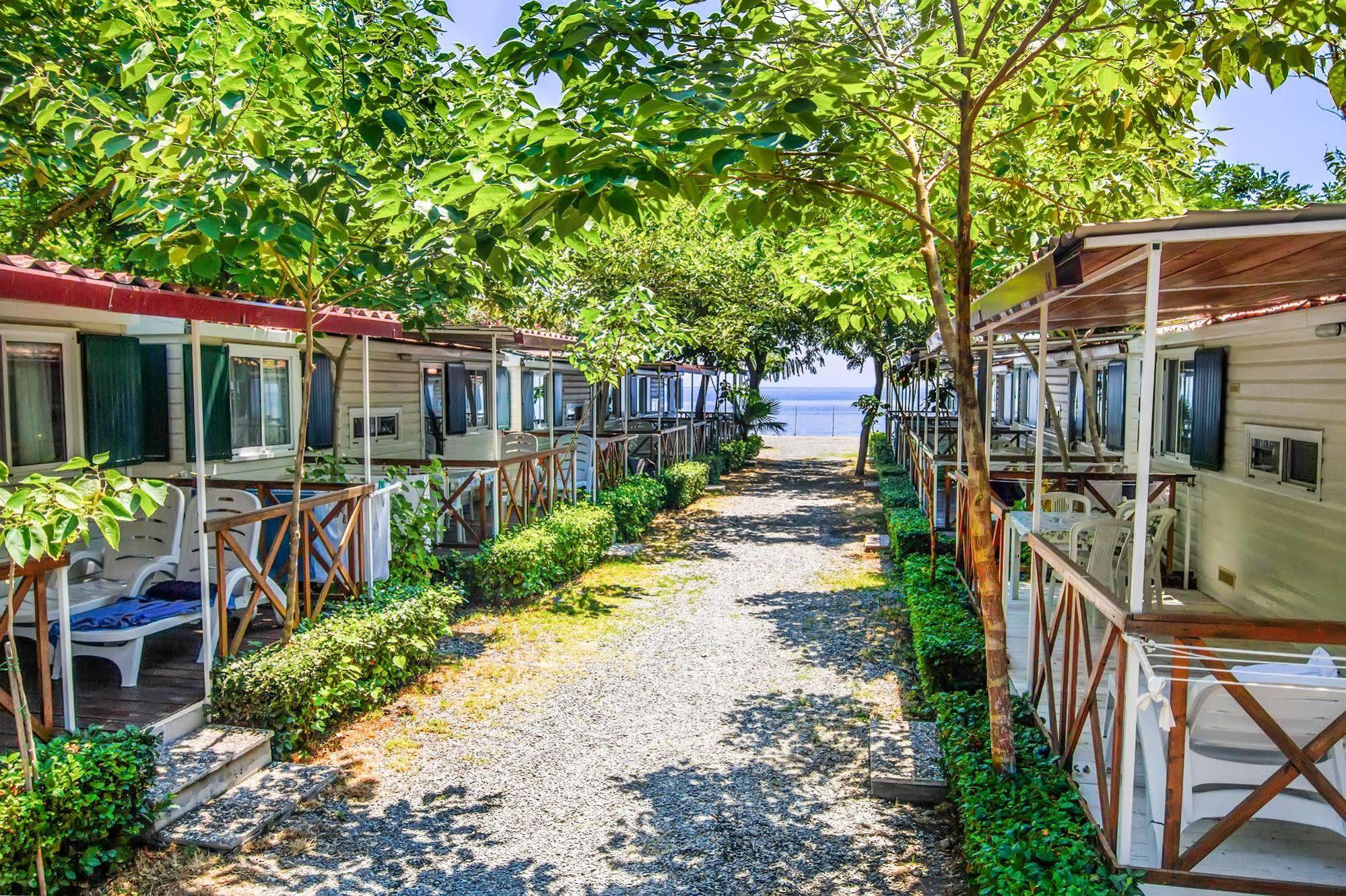 Camping La Focetta Sicula SantʼAlessio Siculo Esterno foto