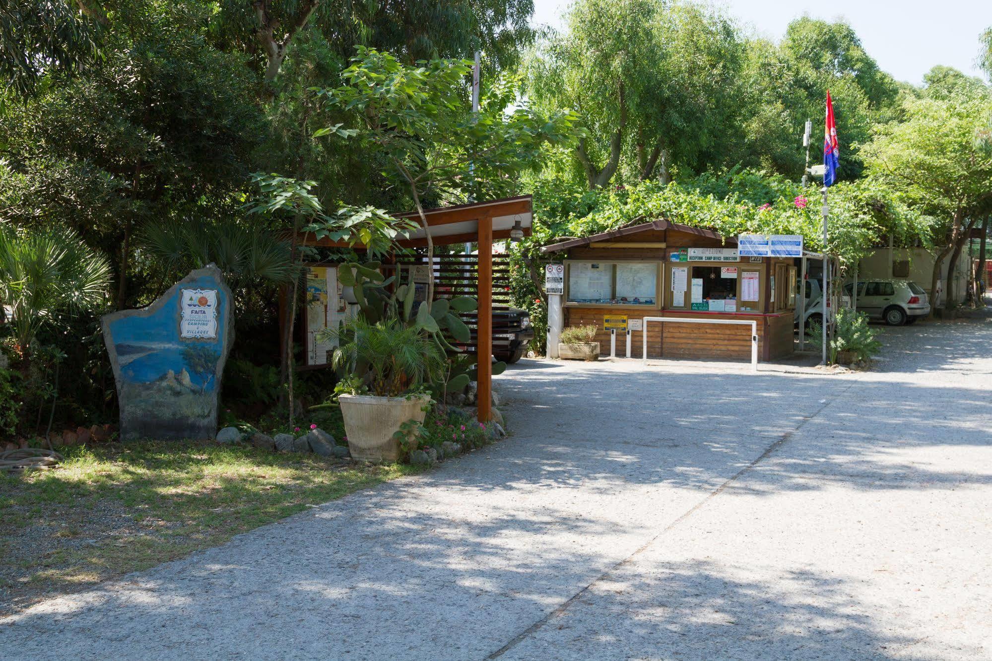 Camping La Focetta Sicula SantʼAlessio Siculo Esterno foto